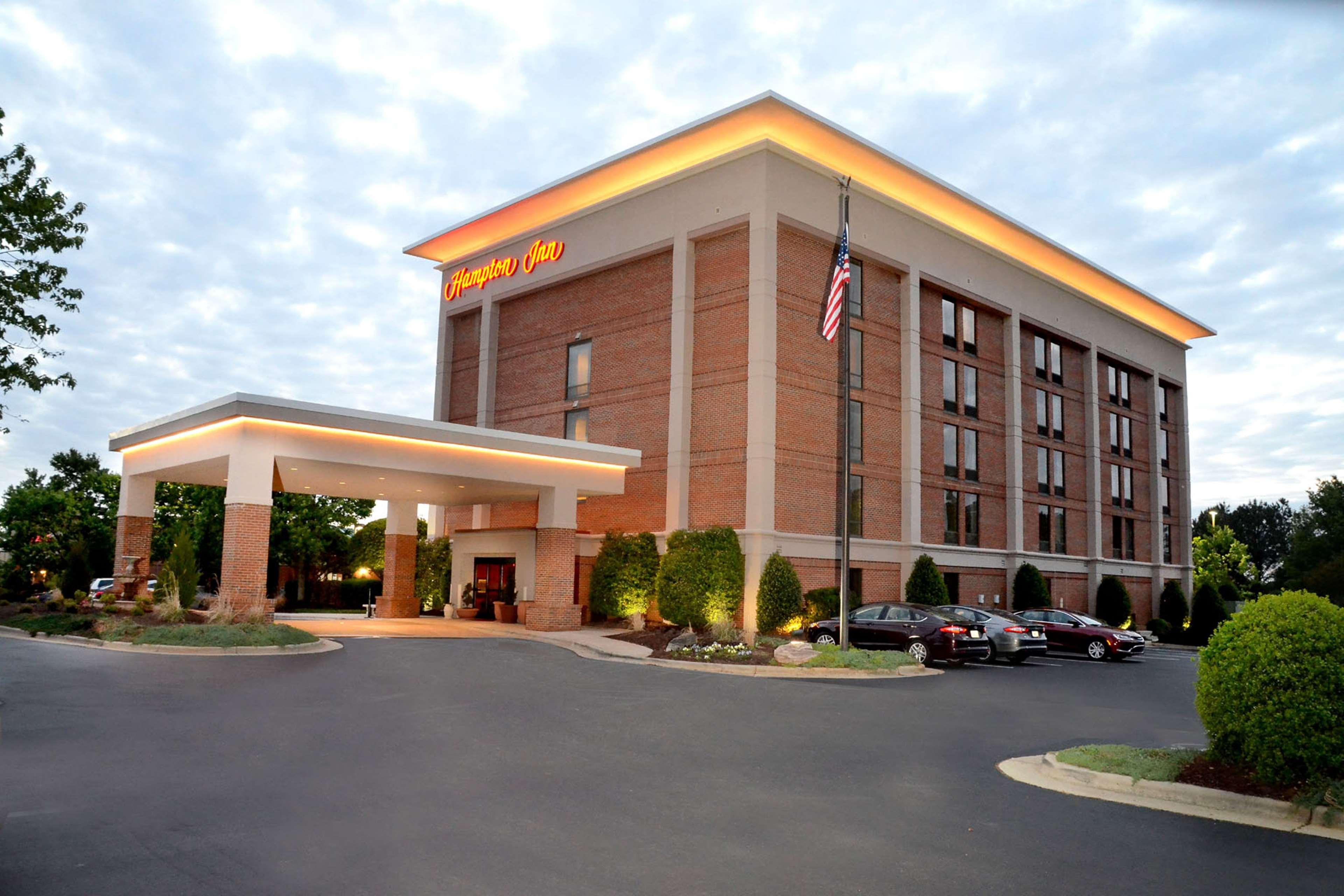 Hampton Inn Raleigh Capital Blvd North Buitenkant foto
