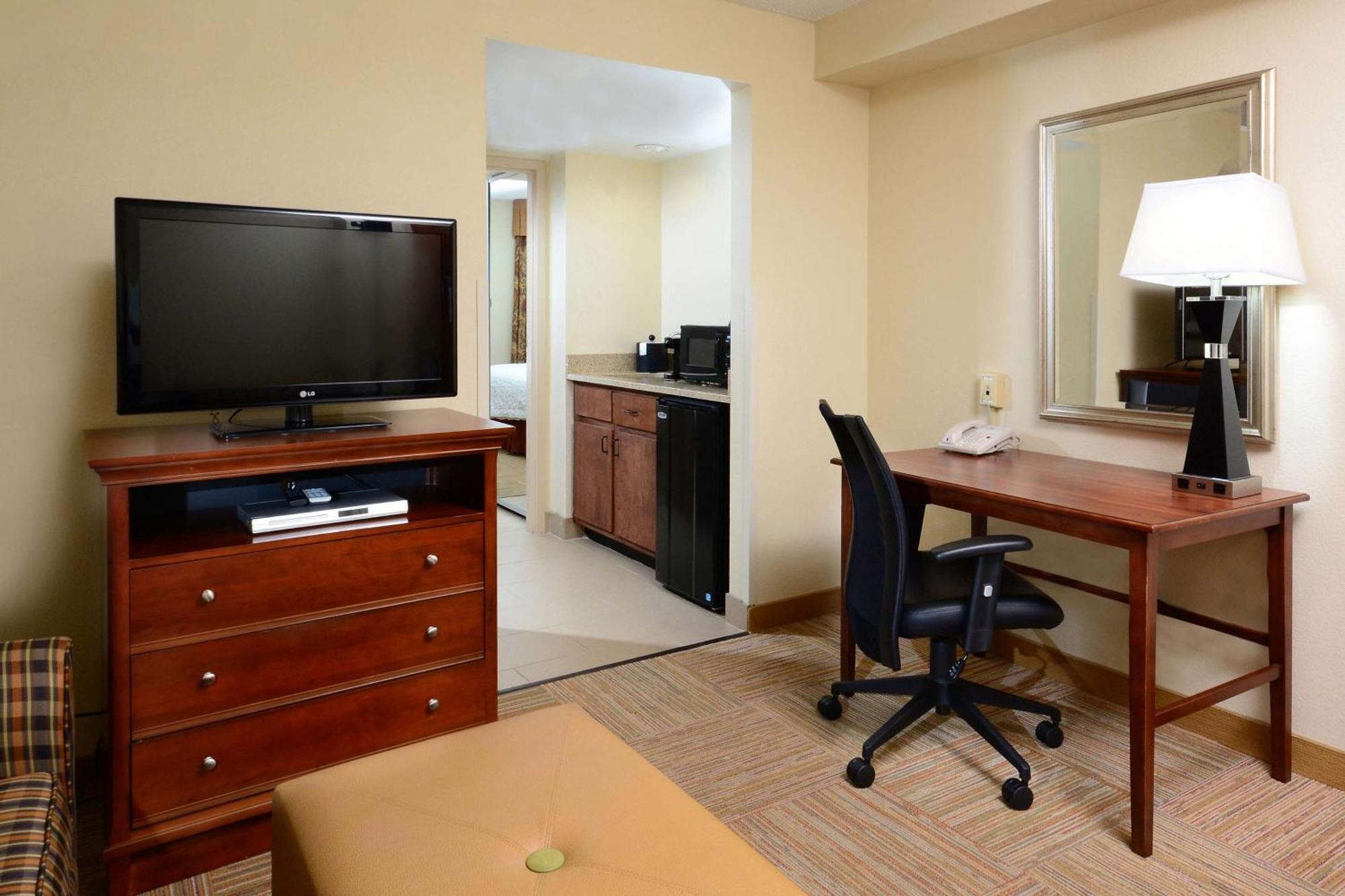 Hampton Inn Raleigh Capital Blvd North Buitenkant foto