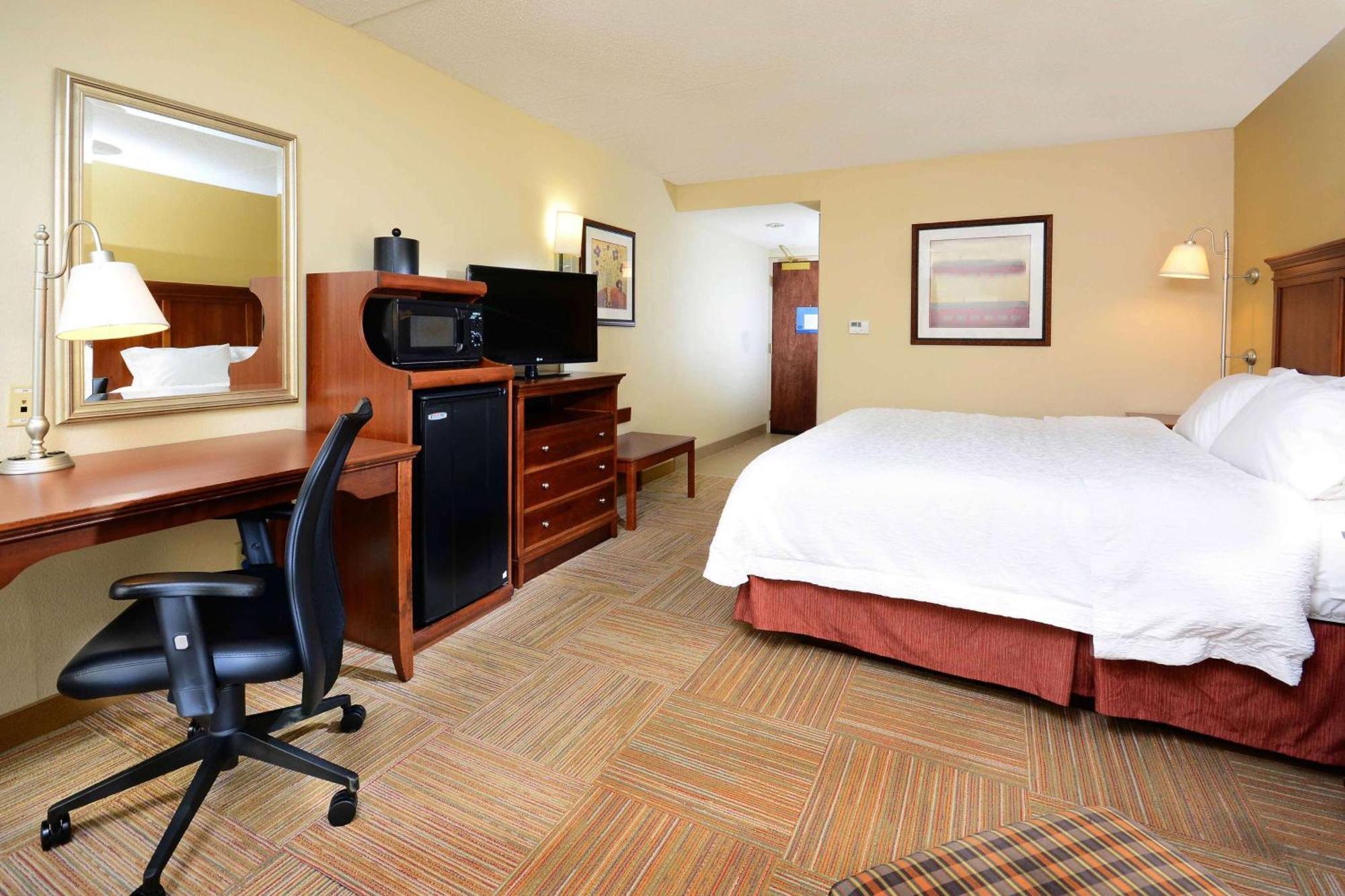 Hampton Inn Raleigh Capital Blvd North Buitenkant foto