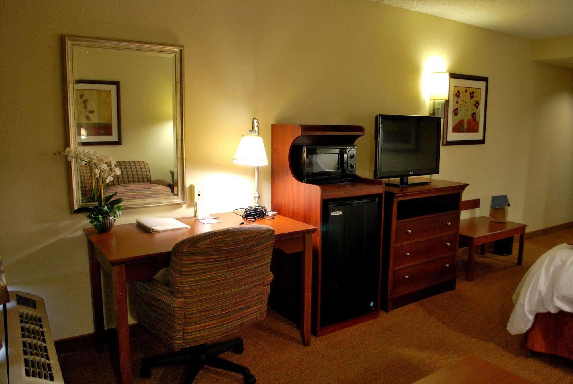 Hampton Inn Raleigh Capital Blvd North Kamer foto